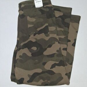 Cotton:On Super Baggy Camo Track Pants Size-L NWT